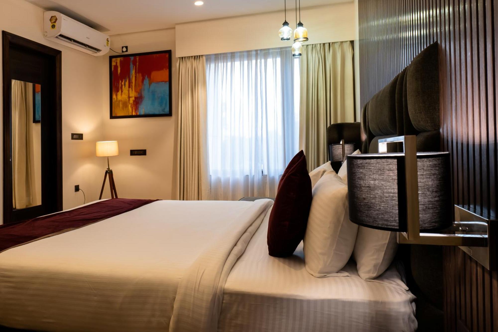 Hotel Prism - A Boutique Hotel Jorhāt Esterno foto